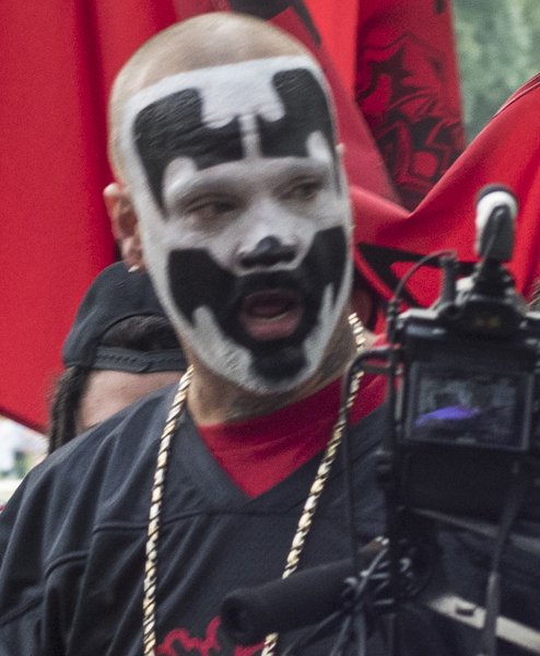 Shaggy 2 Dope