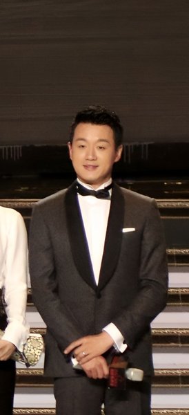 Dawei Tong