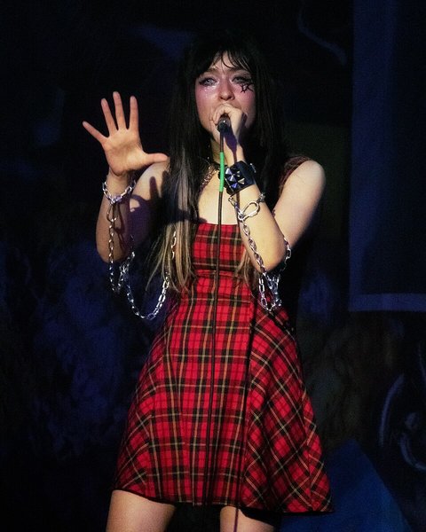 Sarah Midori Perry