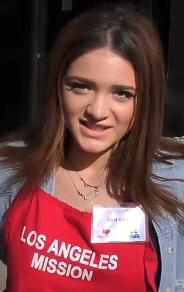 Luna Blaise