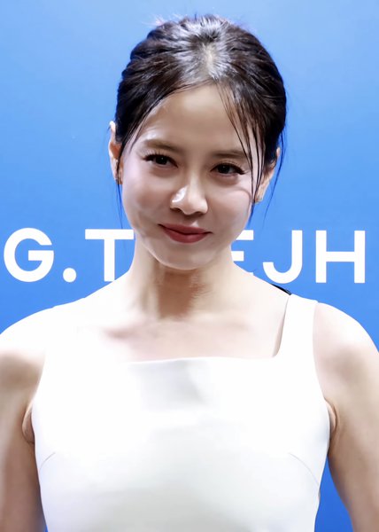 Song Ji-Hyo