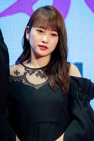 Rina Kawaei