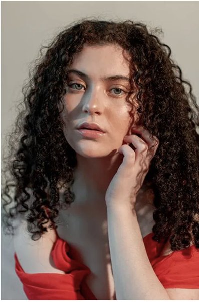 Lilla Crawford