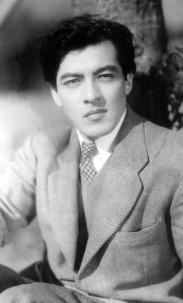 رنتارو میکونی