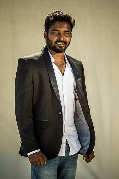 V R Dinesh