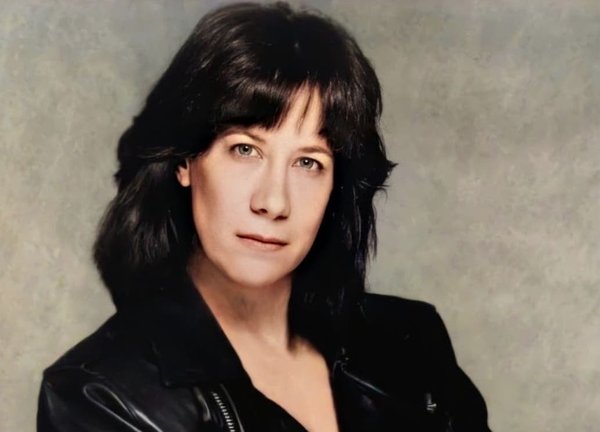 Leslie Hoffman
