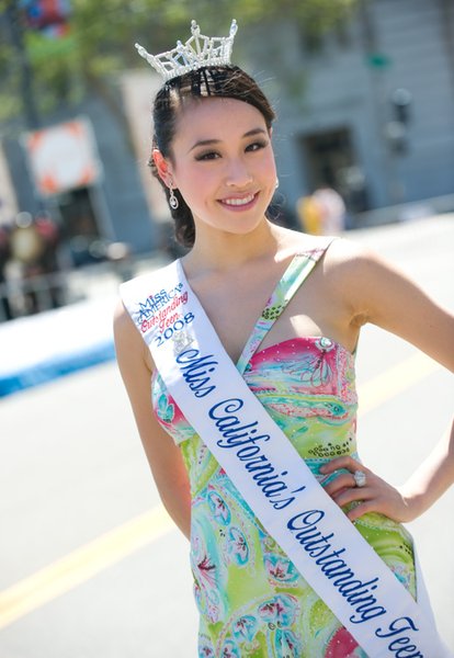 Crystal Lee