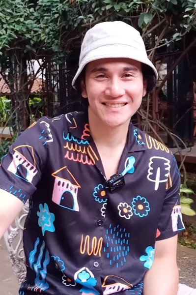 Vino G. Bastian