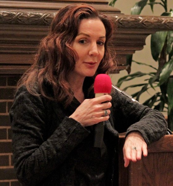 Hélène Cardona