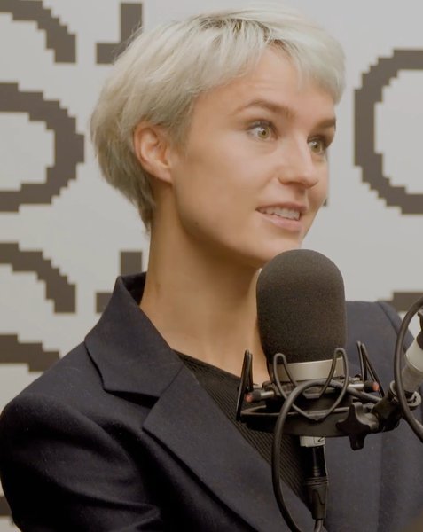 Amanda Collin
