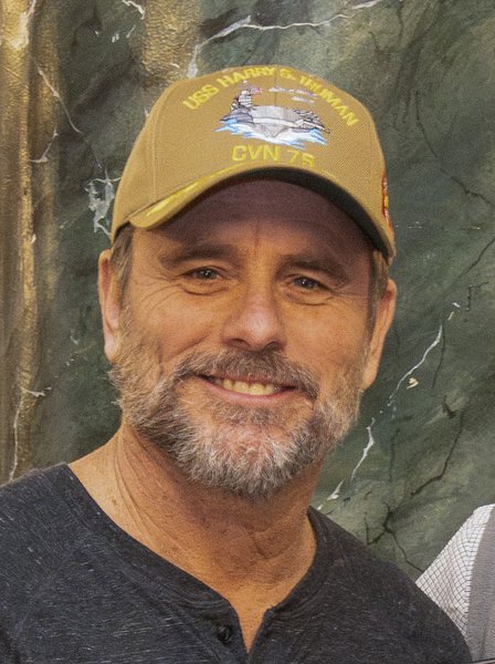 Charles Esten