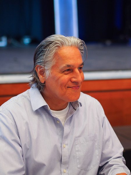 Robert Beltran