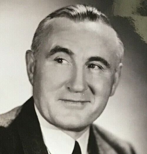 Donald Crisp