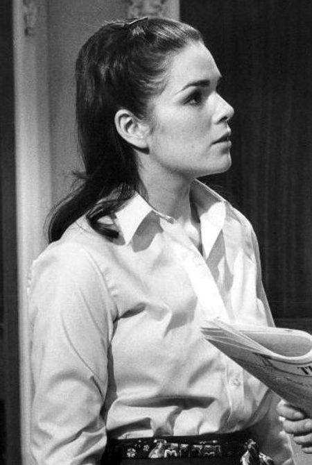 Karen Lynn Gorney